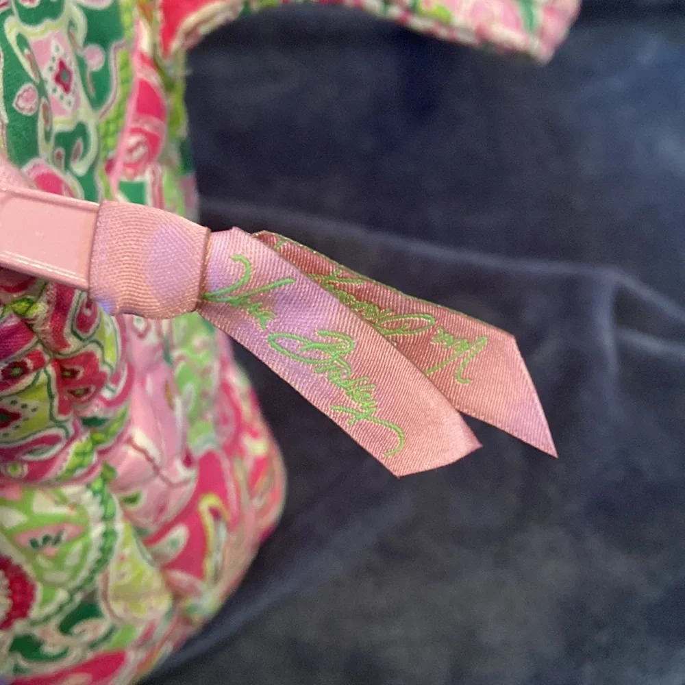 Vera Bradley Purse in Pinwheel Pink Pattern - Picture 10 of 10